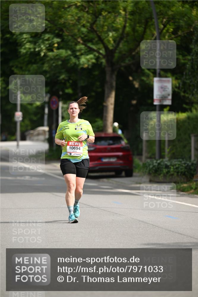 15.06.2025 - REWE Women's Run Dr. Thomas Lammeyer http://msf.ph/oto/7971033 15.06.2025 10:00:13 Laufen 10694 meine-sportfotos.de