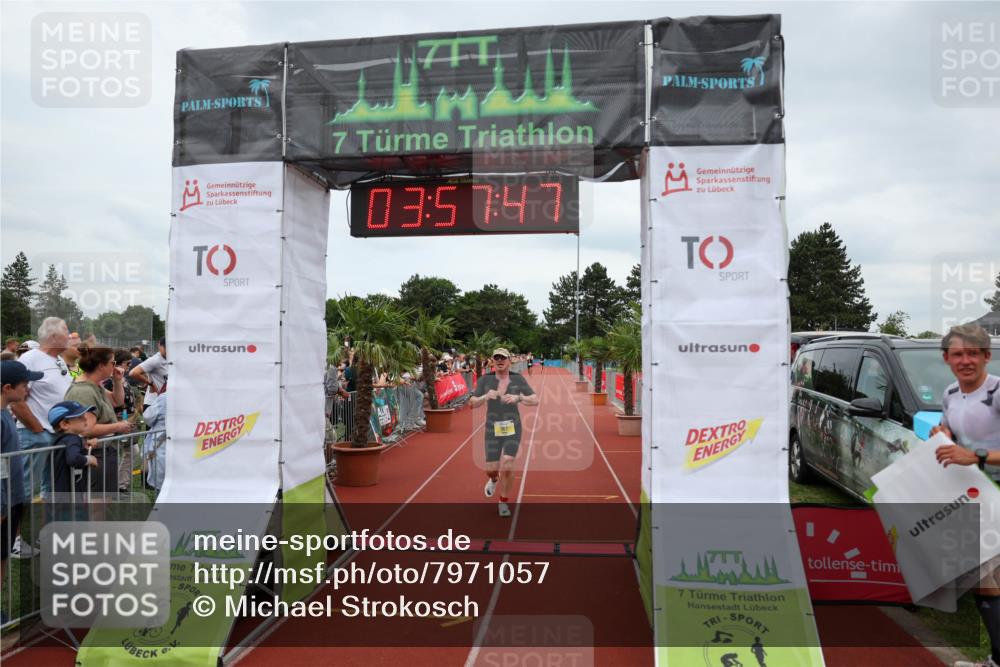 15.06.2025 - 7 Türme Triathlon Michael Strokosch http://msf.ph/oto/7971057 15.06.2025 13:57:47 Ziel 767 meine-sportfotos.de