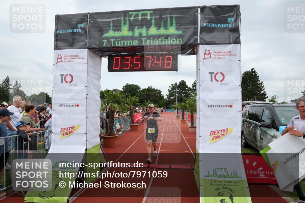 15.06.2025 - 7 Türme Triathlon Michael Strokosch http://msf.ph/oto/7971059 15.06.2025 13:57:47 Ziel 767 meine-sportfotos.de