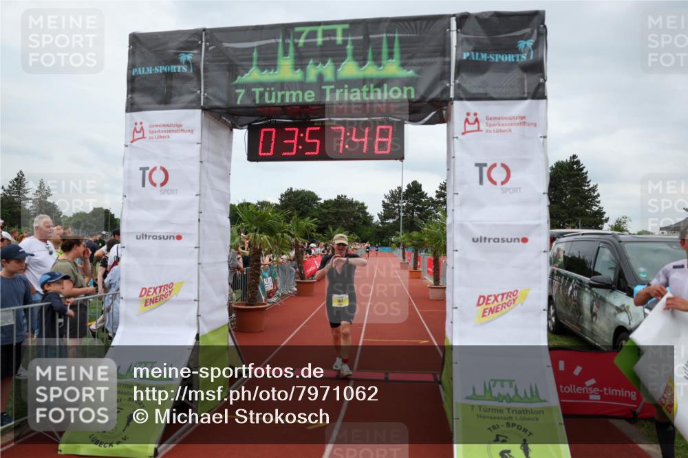 15.06.2025 - 7 Türme Triathlon Michael Strokosch http://msf.ph/oto/7971062 15.06.2025 13:57:48 Ziel 767 meine-sportfotos.de