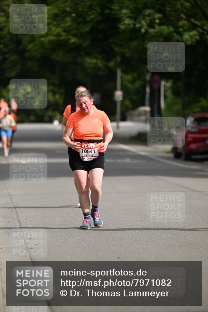 15.06.2025 - REWE Women's Run Dr. Thomas Lammeyer http://msf.ph/oto/7971082 15.06.2025 10:00:15 Laufen 10541 meine-sportfotos.de
