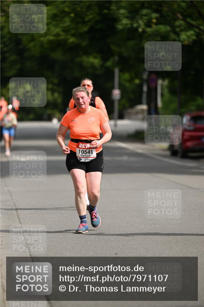 15.06.2025 - REWE Women's Run Dr. Thomas Lammeyer http://msf.ph/oto/7971107 15.06.2025 10:00:16 Laufen 10541 meine-sportfotos.de