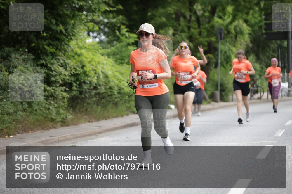 15.06.2025 - REWE Women's Run Jannik Wohlers http://msf.ph/oto/7971116 15.06.2025 10:06:16 Laufen 6679, 5655 meine-sportfotos.de