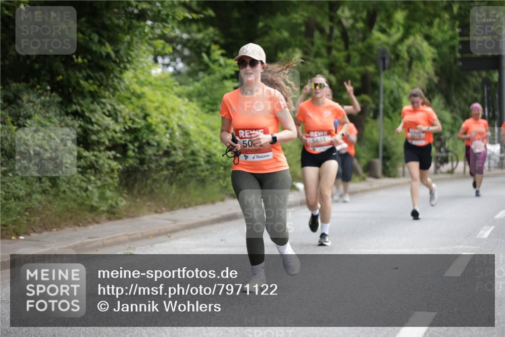 15.06.2025 - REWE Women's Run Jannik Wohlers http://msf.ph/oto/7971122 15.06.2025 10:06:16 Laufen 50, 5655, 6670 meine-sportfotos.de