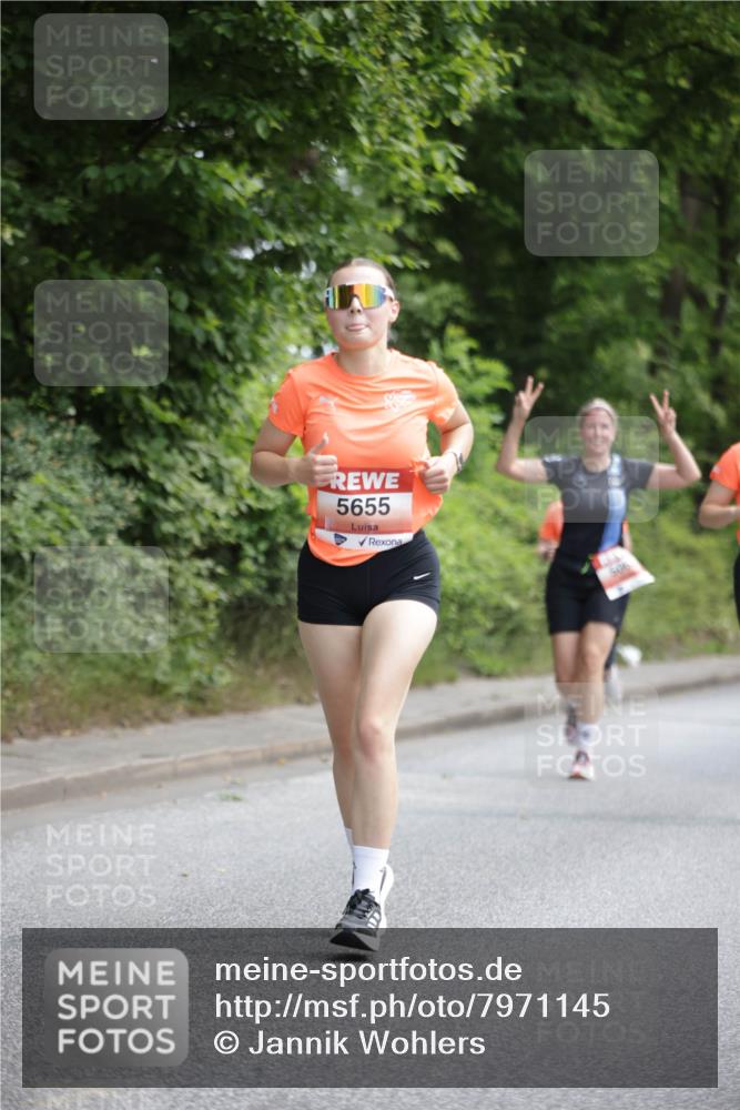 15.06.2025 - REWE Women's Run Jannik Wohlers http://msf.ph/oto/7971145 15.06.2025 10:06:19 Laufen 5655, 506 meine-sportfotos.de