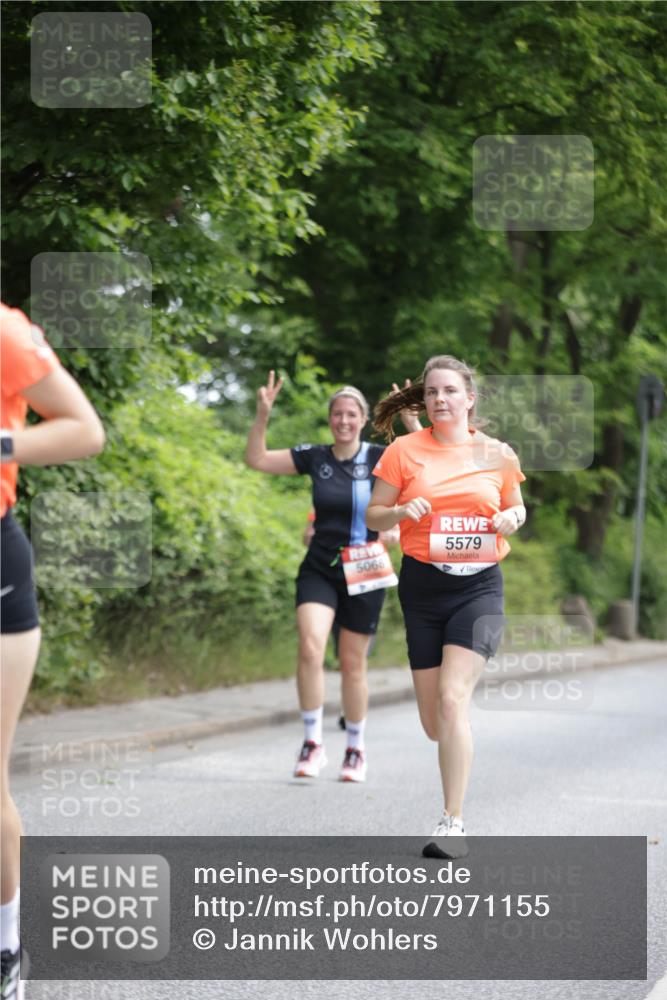 15.06.2025 - REWE Women's Run Jannik Wohlers http://msf.ph/oto/7971155 15.06.2025 10:06:20 Laufen 5066, 5579 meine-sportfotos.de
