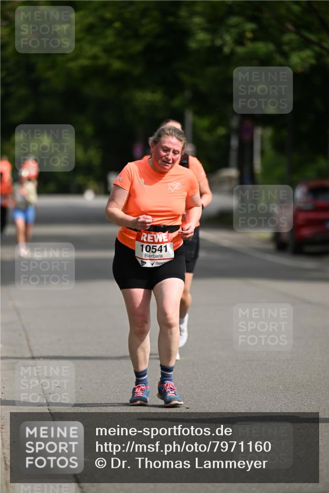 15.06.2025 - REWE Women's Run Dr. Thomas Lammeyer http://msf.ph/oto/7971160 15.06.2025 10:00:17 Laufen 10541, 1710 meine-sportfotos.de