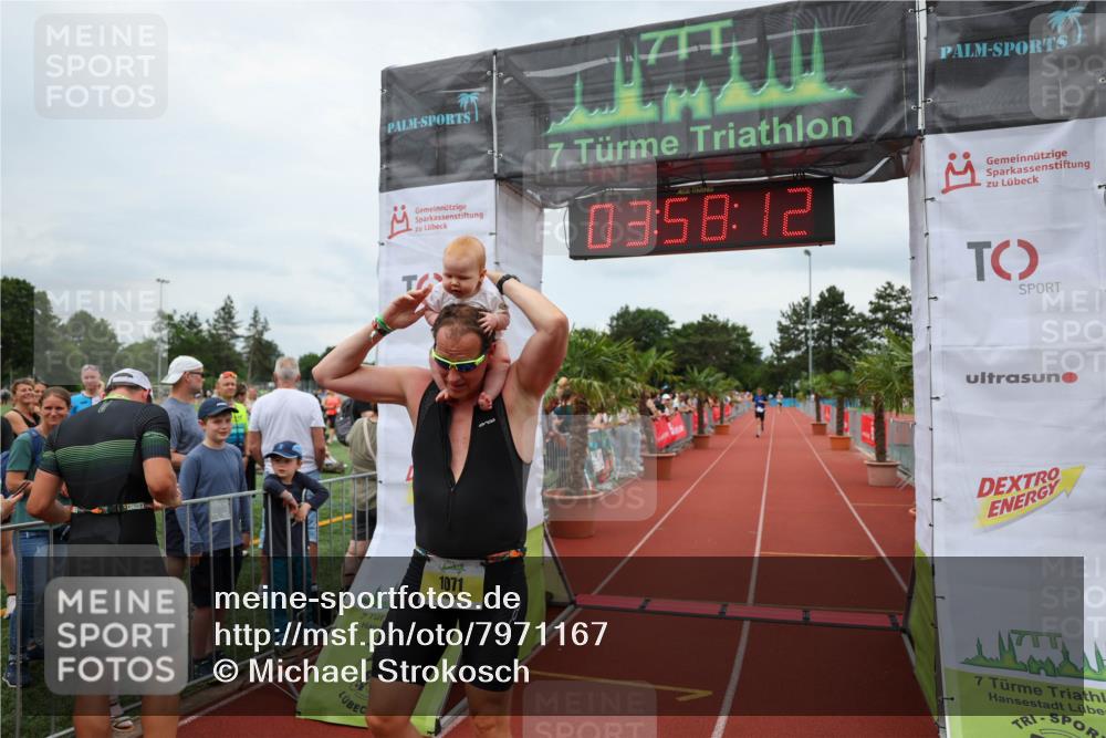 15.06.2025 - 7 Türme Triathlon Michael Strokosch http://msf.ph/oto/7971167 15.06.2025 13:58:12 Ziel 1071 meine-sportfotos.de