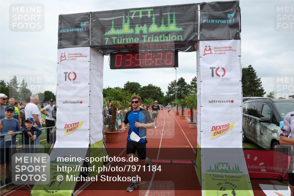 15.06.2025 - 7 Türme Triathlon Michael Strokosch http://msf.ph/oto/7971184 15.06.2025 13:58:20 Ziel 851, 973, 1045 meine-sportfotos.de