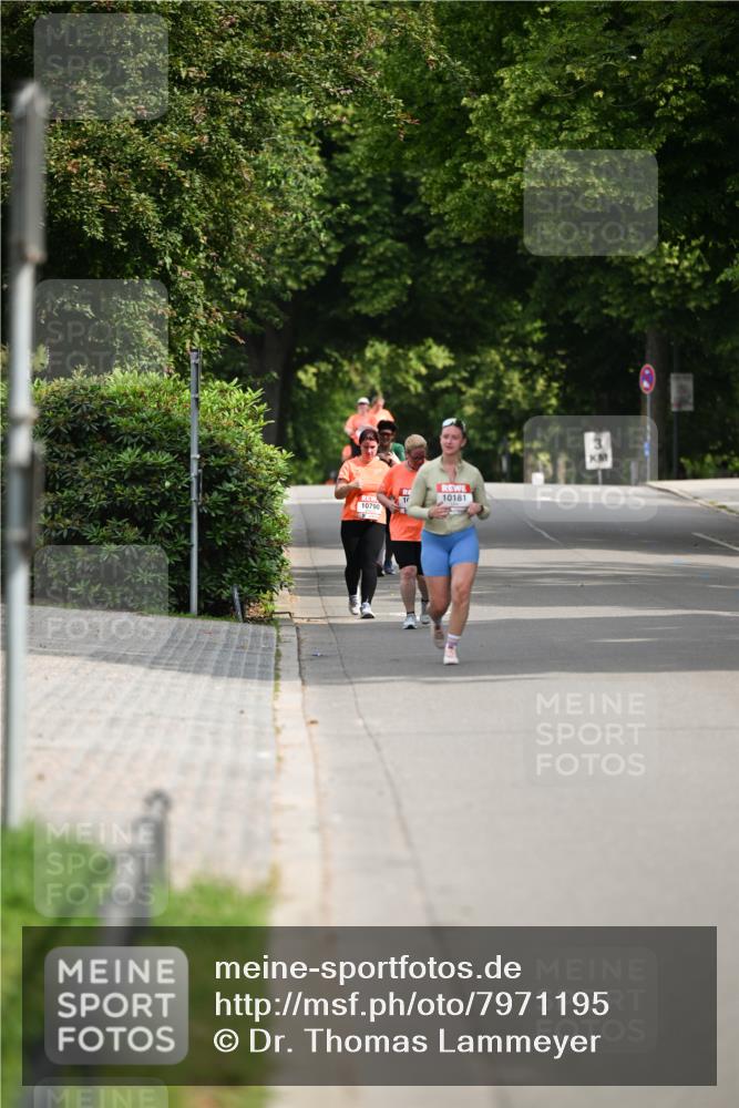 15.06.2025 - REWE Women's Run Dr. Thomas Lammeyer http://msf.ph/oto/7971195 15.06.2025 10:00:23 Laufen 10181, 10790 meine-sportfotos.de