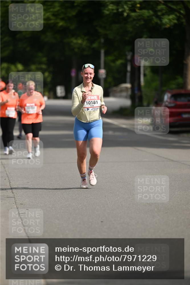15.06.2025 - REWE Women's Run Dr. Thomas Lammeyer http://msf.ph/oto/7971229 15.06.2025 10:00:31 Laufen 10181 meine-sportfotos.de