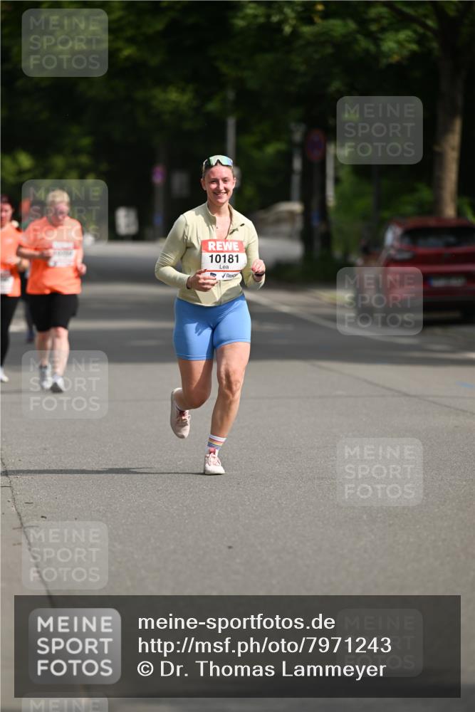 15.06.2025 - REWE Women's Run Dr. Thomas Lammeyer http://msf.ph/oto/7971243 15.06.2025 10:00:31 Laufen 10181 meine-sportfotos.de
