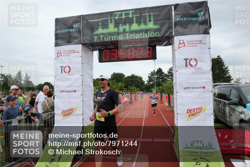 15.06.2025 - 7 Türme Triathlon Michael Strokosch http://msf.ph/oto/7971244 15.06.2025 13:58:23 Ziel 851, 973, 1045 meine-sportfotos.de
