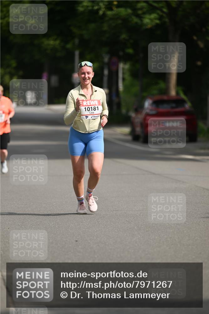 15.06.2025 - REWE Women's Run Dr. Thomas Lammeyer http://msf.ph/oto/7971267 15.06.2025 10:00:32 Laufen 10181 meine-sportfotos.de