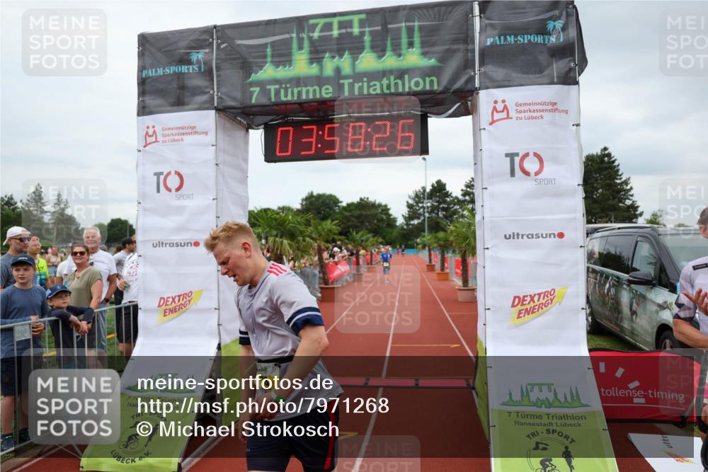 15.06.2025 - 7 Türme Triathlon Michael Strokosch http://msf.ph/oto/7971268 15.06.2025 13:58:26 Ziel 776, 851, 973, 1045 meine-sportfotos.de