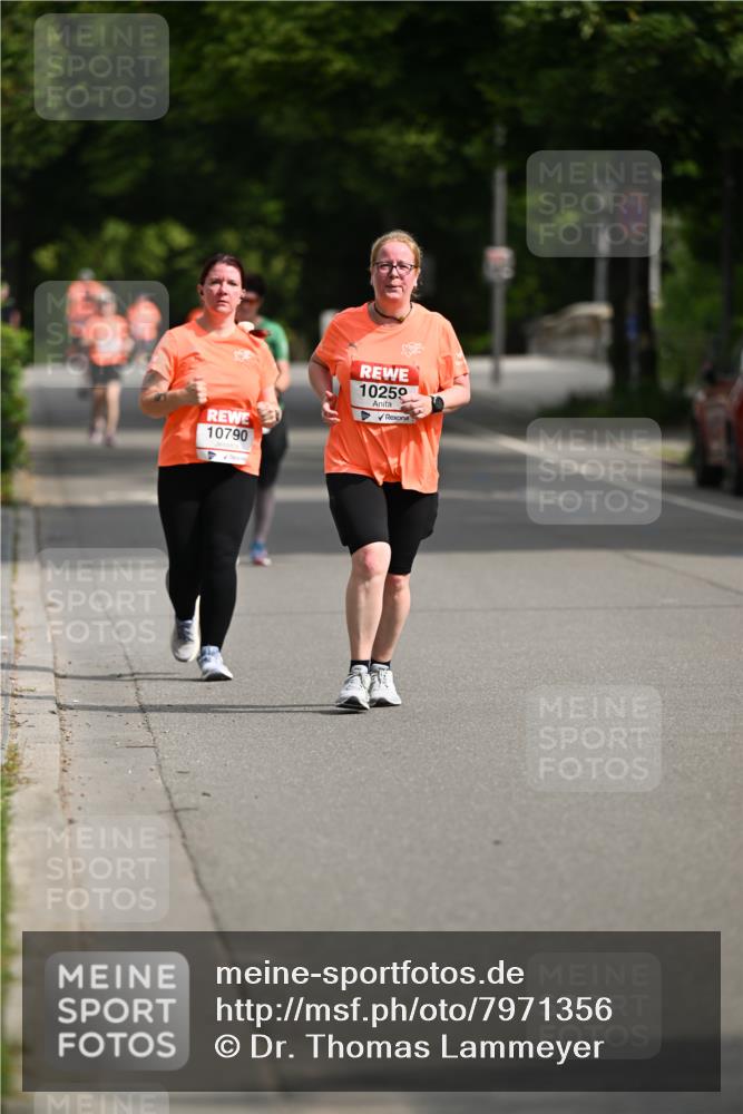 15.06.2025 - REWE Women's Run Dr. Thomas Lammeyer http://msf.ph/oto/7971356 15.06.2025 10:00:36 Laufen 10790, 10250 meine-sportfotos.de