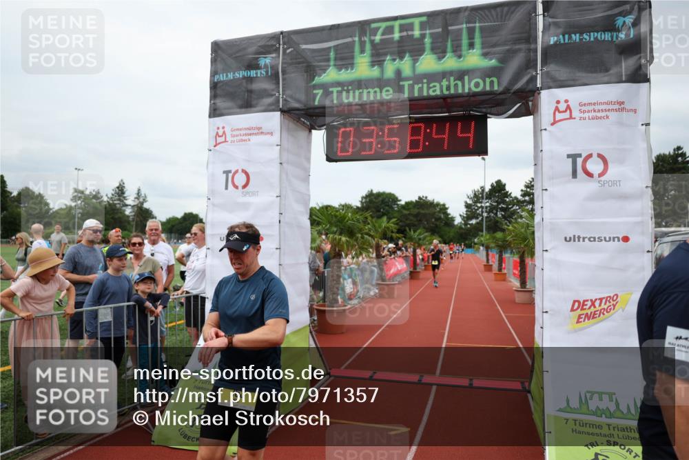 15.06.2025 - 7 Türme Triathlon Michael Strokosch http://msf.ph/oto/7971357 15.06.2025 13:58:44 Ziel 414, 763, 805 meine-sportfotos.de