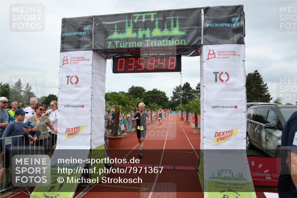 15.06.2025 - 7 Türme Triathlon Michael Strokosch http://msf.ph/oto/7971367 15.06.2025 13:58:47 Ziel 763, 805, 1111 meine-sportfotos.de