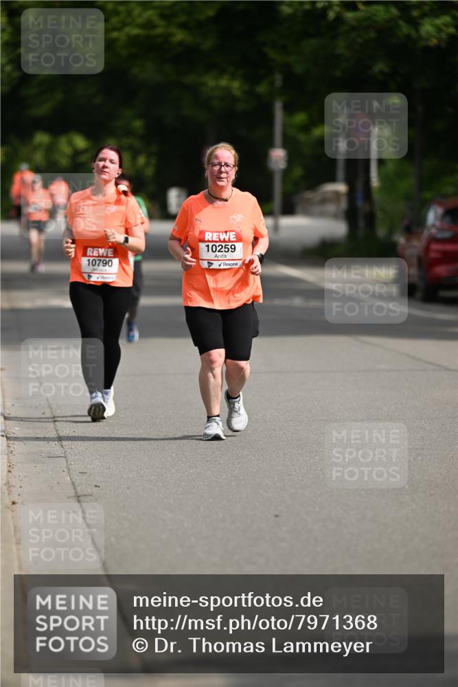 15.06.2025 - REWE Women's Run Dr. Thomas Lammeyer http://msf.ph/oto/7971368 15.06.2025 10:00:37 Laufen 10790, 10259 meine-sportfotos.de
