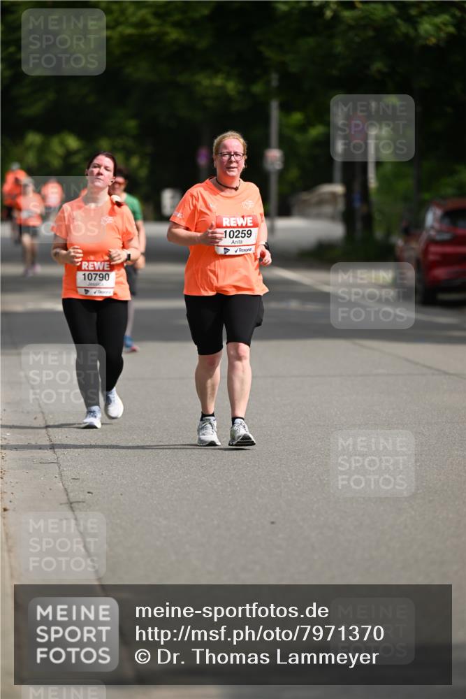 15.06.2025 - REWE Women's Run Dr. Thomas Lammeyer http://msf.ph/oto/7971370 15.06.2025 10:00:37 Laufen 10790, 10259 meine-sportfotos.de