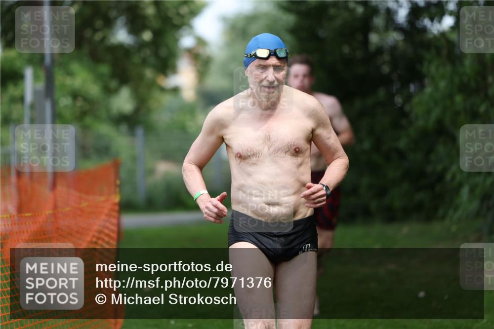 15.06.2025 - 7 Türme Triathlon Michael Strokosch http://msf.ph/oto/7971376 15.06.2025 12:59:45 Schwimmen 191, 892, 1008, 1082, 1088 meine-sportfotos.de