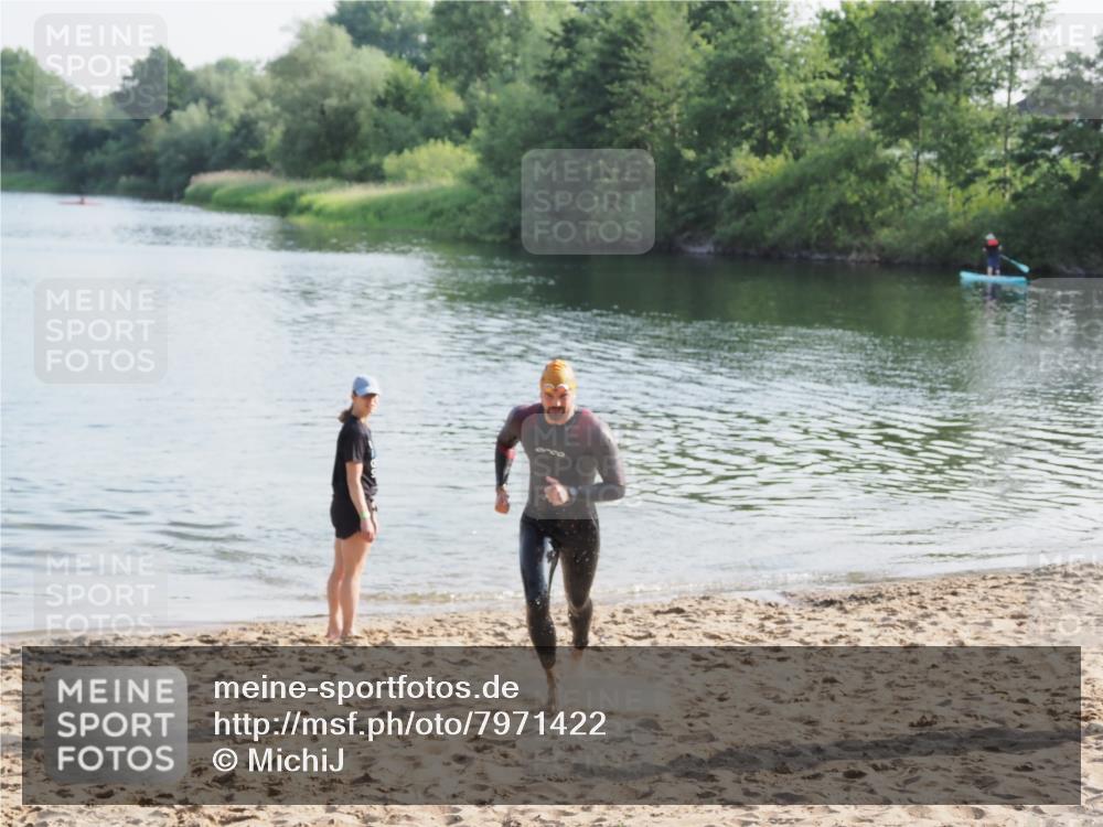 21.06.2025 - 27. Vierlanden-Triathlon MichiJ http://msf.ph/oto/7971422 15.06.2026 08:29:25 Schwimmen 4, 51 meine-sportfotos.de
