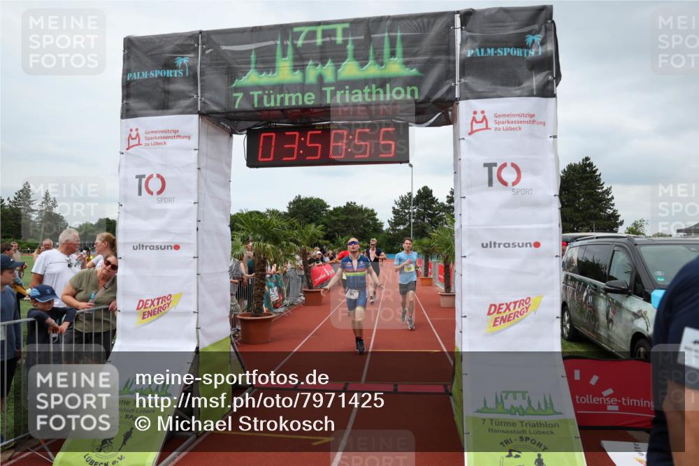 15.06.2025 - 7 Türme Triathlon Michael Strokosch http://msf.ph/oto/7971425 15.06.2025 13:58:55 Ziel 191, 738, 805, 1103, 1111, 1198 meine-sportfotos.de