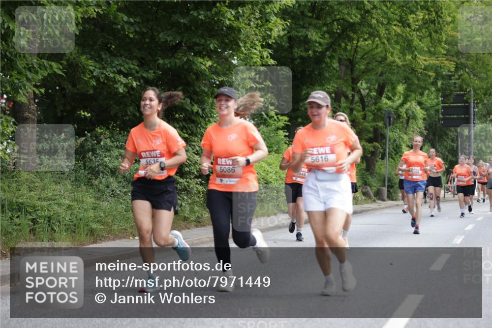 15.06.2025 - REWE Women's Run Jannik Wohlers http://msf.ph/oto/7971449 15.06.2025 10:06:30 Laufen 5635, 5086, 1, 5616, 549, 5299 meine-sportfotos.de