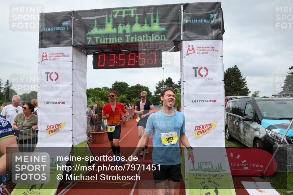 15.06.2025 - 7 Türme Triathlon Michael Strokosch http://msf.ph/oto/7971451 15.06.2025 13:58:57 Ziel 191, 738, 1103, 1111, 1198 meine-sportfotos.de
