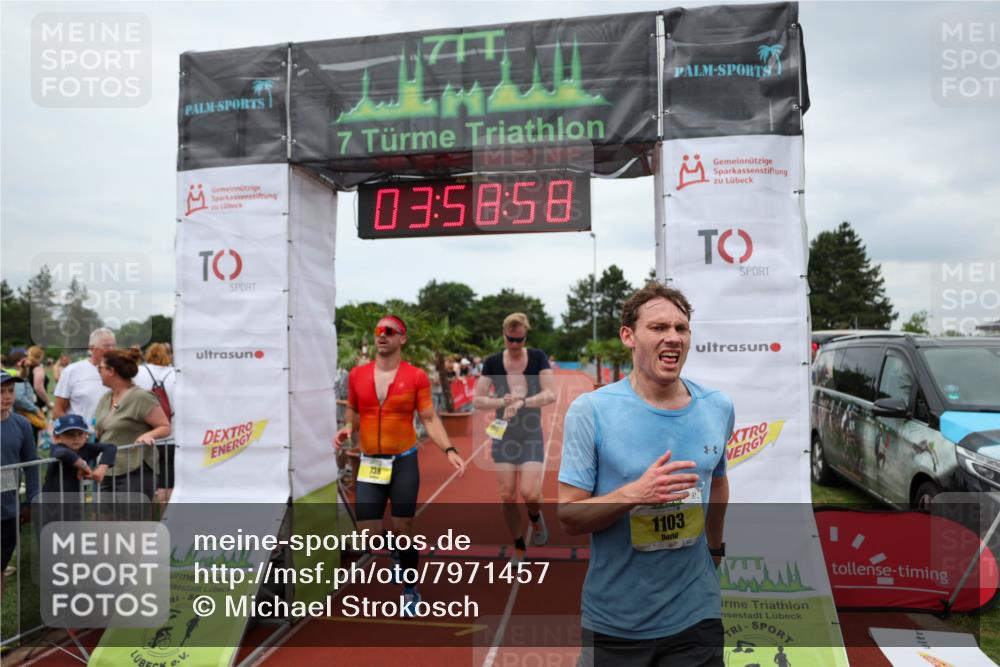 15.06.2025 - 7 Türme Triathlon Michael Strokosch http://msf.ph/oto/7971457 15.06.2025 13:58:57 Ziel 191, 738, 1103, 1111, 1198 meine-sportfotos.de