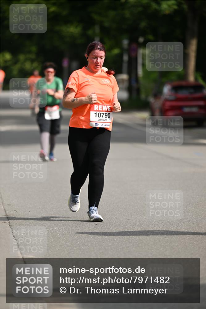 15.06.2025 - REWE Women's Run Dr. Thomas Lammeyer http://msf.ph/oto/7971482 15.06.2025 10:00:40 Laufen 10790 meine-sportfotos.de