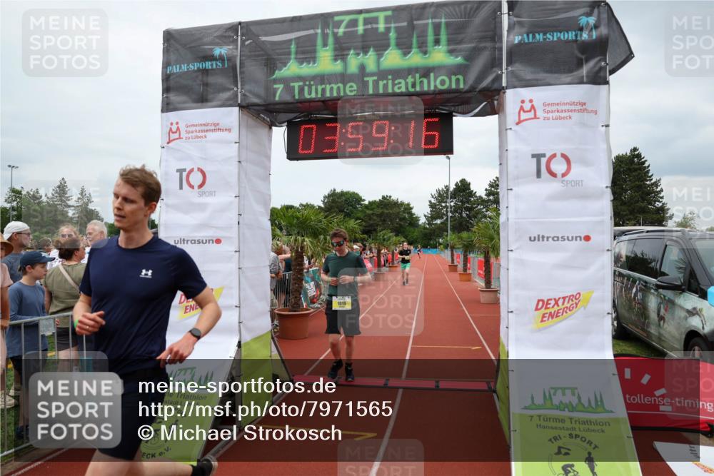 15.06.2025 - 7 Türme Triathlon Michael Strokosch http://msf.ph/oto/7971565 15.06.2025 13:59:16 Ziel 157, 1019, 1167 meine-sportfotos.de