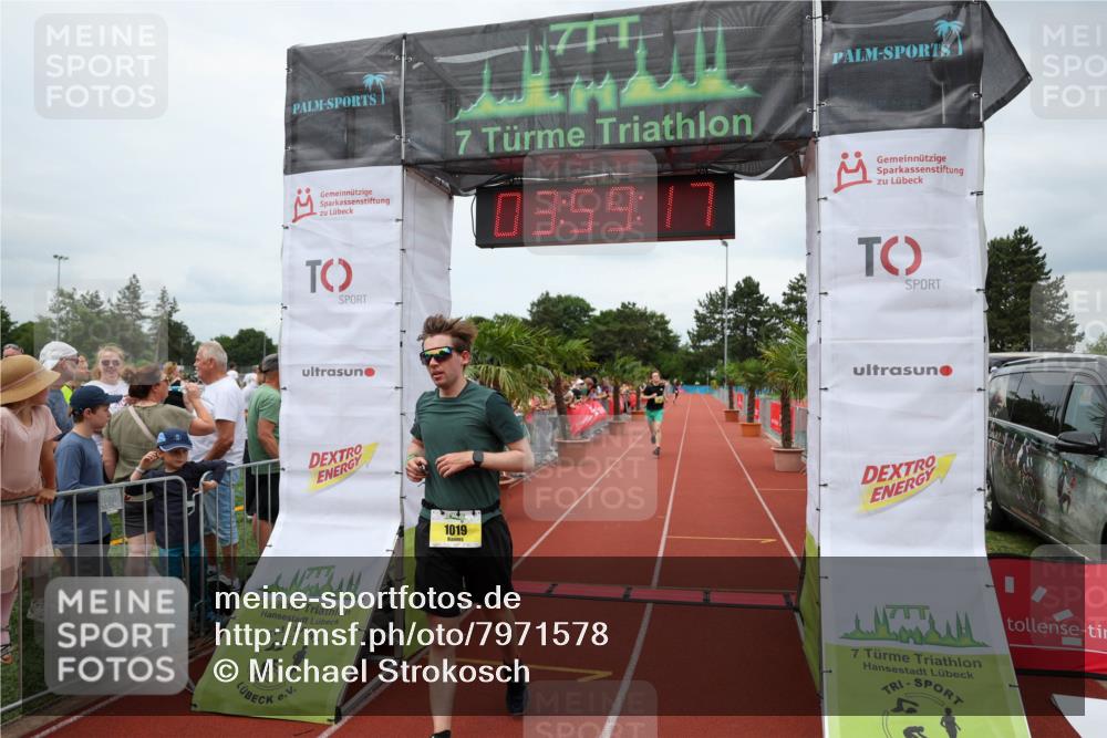 15.06.2025 - 7 Türme Triathlon Michael Strokosch http://msf.ph/oto/7971578 15.06.2025 13:59:16 Ziel 157, 1019, 1167 meine-sportfotos.de