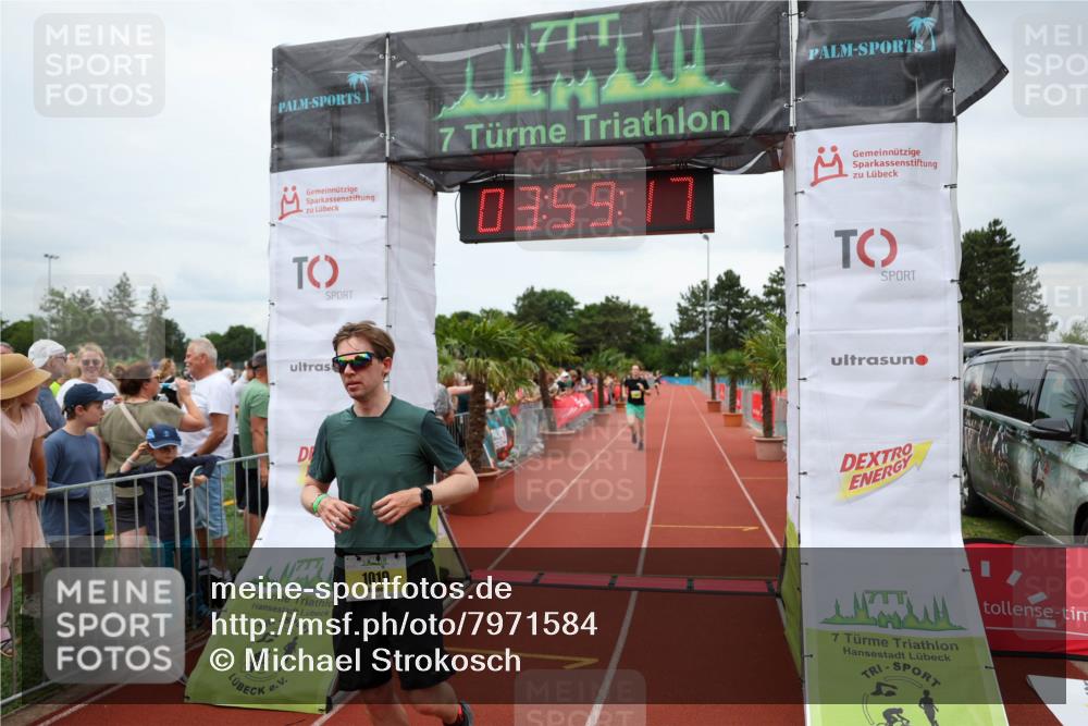15.06.2025 - 7 Türme Triathlon Michael Strokosch http://msf.ph/oto/7971584 15.06.2025 13:59:17 Ziel 157, 1019, 1167 meine-sportfotos.de