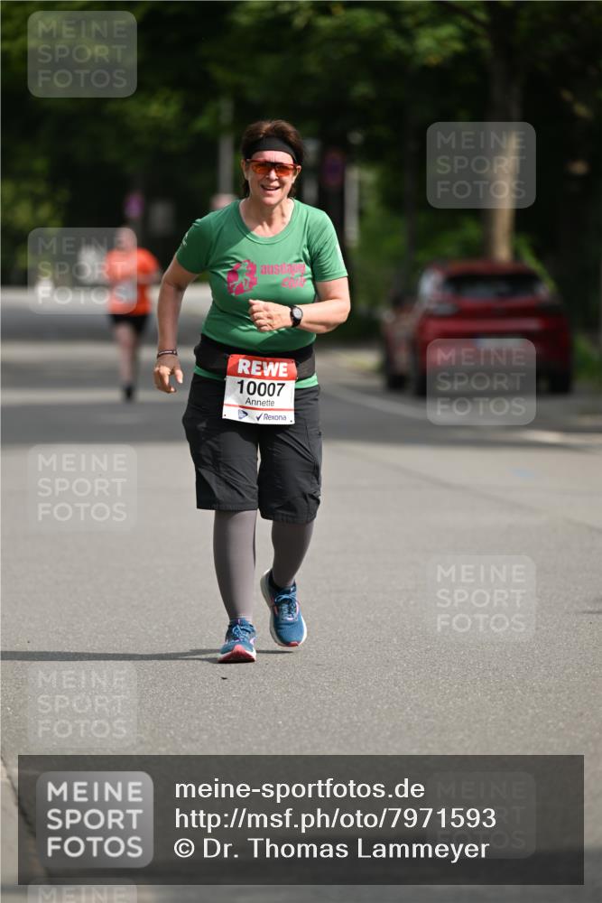 15.06.2025 - REWE Women's Run Dr. Thomas Lammeyer http://msf.ph/oto/7971593 15.06.2025 10:00:46 Laufen 10007 meine-sportfotos.de