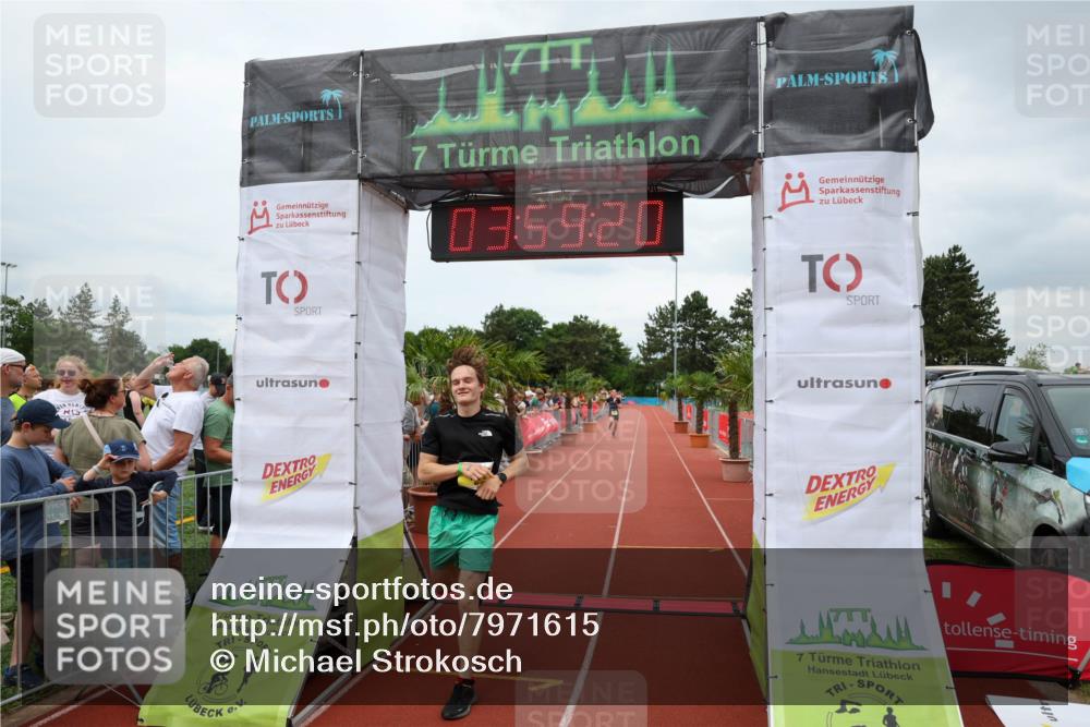 15.06.2025 - 7 Türme Triathlon Michael Strokosch http://msf.ph/oto/7971615 15.06.2025 13:59:20 Ziel 157, 708, 1019, 1167 meine-sportfotos.de