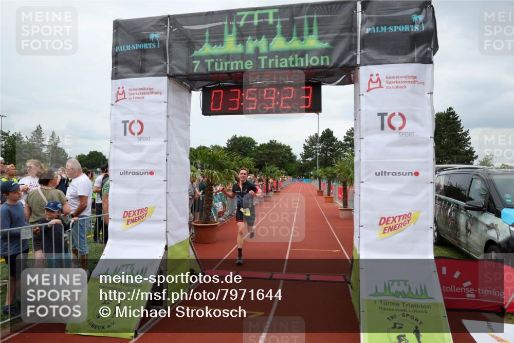 15.06.2025 - 7 Türme Triathlon Michael Strokosch http://msf.ph/oto/7971644 15.06.2025 13:59:22 Ziel 157, 708, 1019, 1167 meine-sportfotos.de