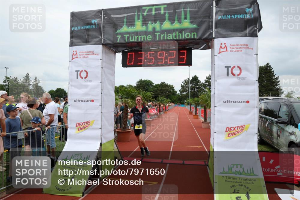 15.06.2025 - 7 Türme Triathlon Michael Strokosch http://msf.ph/oto/7971650 15.06.2025 13:59:23 Ziel 708, 1019, 1167 meine-sportfotos.de