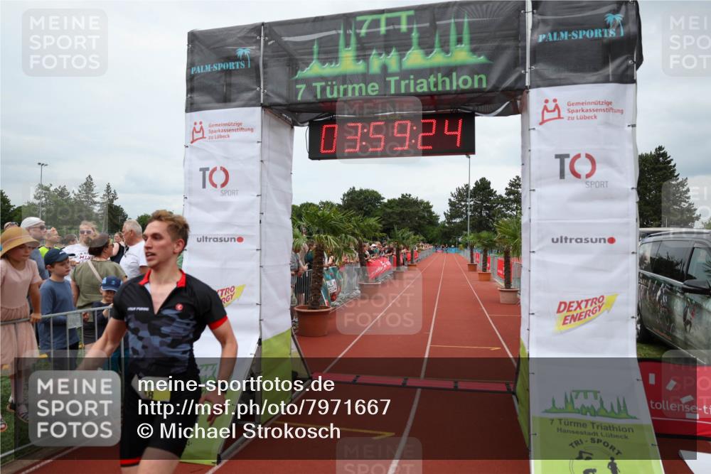 15.06.2025 - 7 Türme Triathlon Michael Strokosch http://msf.ph/oto/7971667 15.06.2025 13:59:23 Ziel 708, 1019, 1167 meine-sportfotos.de