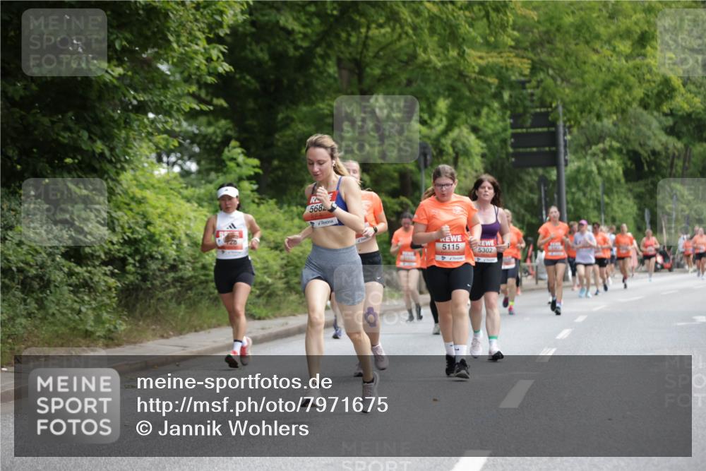15.06.2025 - REWE Women's Run Jannik Wohlers http://msf.ph/oto/7971675 15.06.2025 10:06:36 Laufen 568, 5115, 5302 meine-sportfotos.de