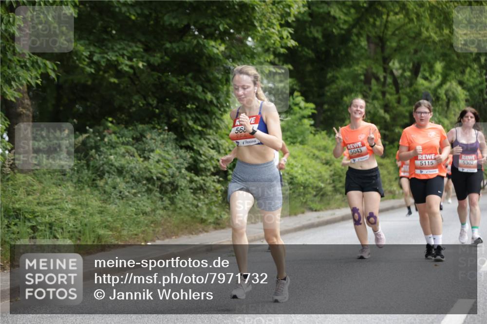15.06.2025 - REWE Women's Run Jannik Wohlers http://msf.ph/oto/7971732 15.06.2025 10:06:37 Laufen 56, 5043, 5115, 5302 meine-sportfotos.de