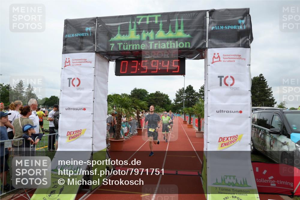 15.06.2025 - 7 Türme Triathlon Michael Strokosch http://msf.ph/oto/7971751 15.06.2025 13:59:45 Ziel 611, 792, 812, 952, 1075, 1193 meine-sportfotos.de