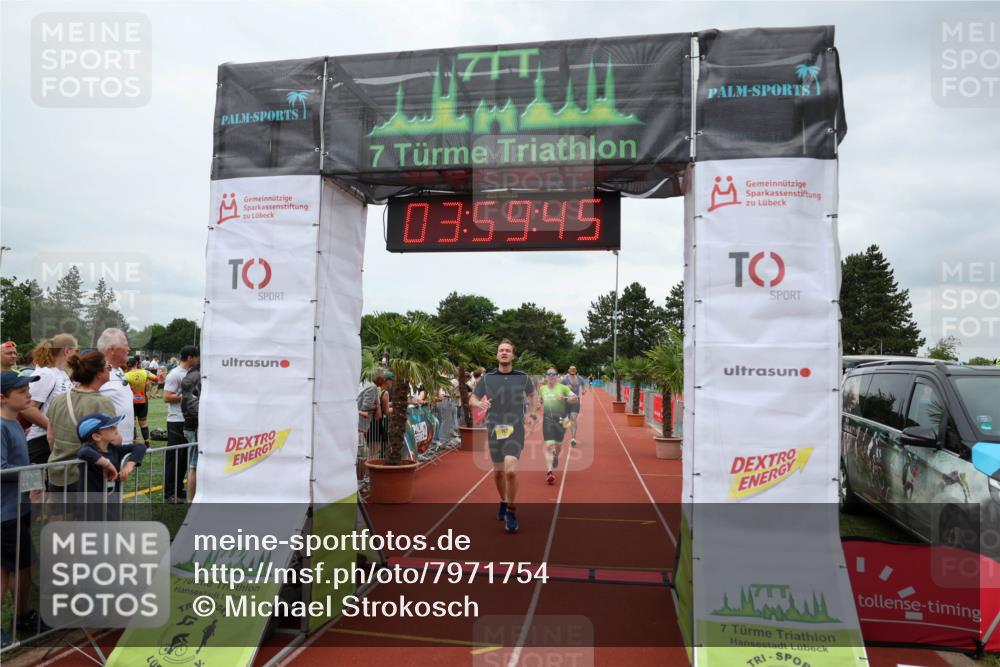 15.06.2025 - 7 Türme Triathlon Michael Strokosch http://msf.ph/oto/7971754 15.06.2025 13:59:45 Ziel 611, 792, 812, 952, 1075, 1193 meine-sportfotos.de