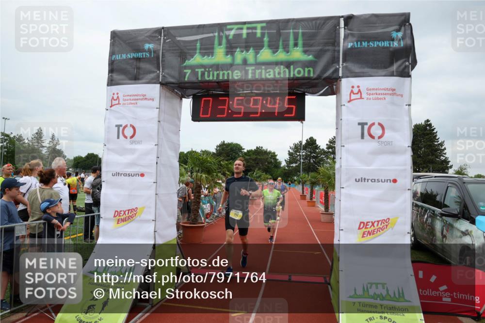 15.06.2025 - 7 Türme Triathlon Michael Strokosch http://msf.ph/oto/7971764 15.06.2025 13:59:45 Ziel 611, 792, 812, 952, 1075, 1193 meine-sportfotos.de
