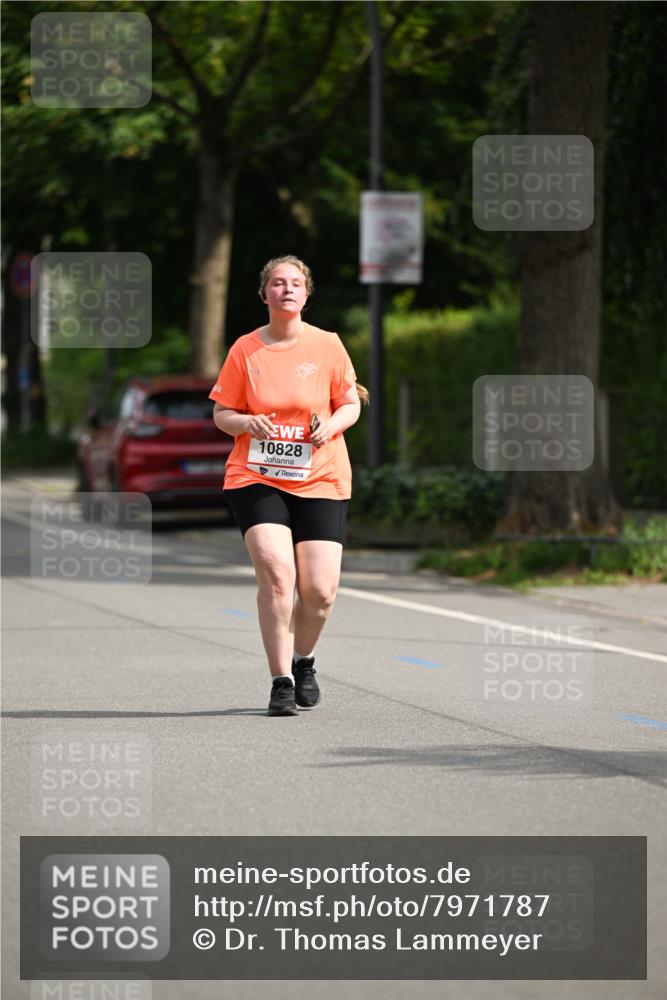 15.06.2025 - REWE Women's Run Dr. Thomas Lammeyer http://msf.ph/oto/7971787 15.06.2025 10:00:59 Laufen 10828 meine-sportfotos.de