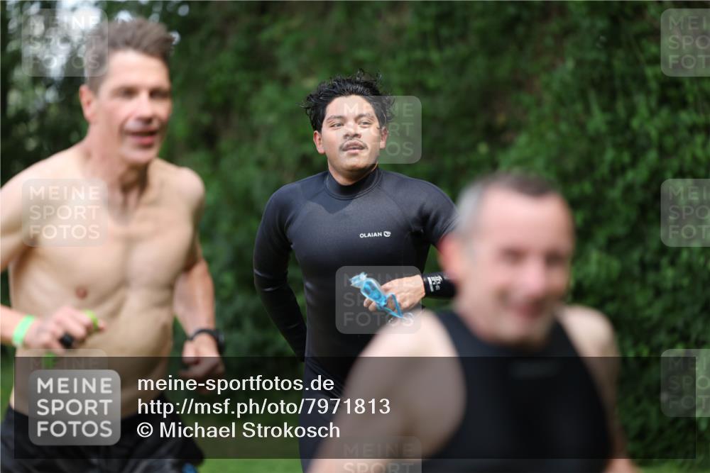 15.06.2025 - 7 Türme Triathlon Michael Strokosch http://msf.ph/oto/7971813 15.06.2025 13:01:20 Schwimmen 702, 759, 785, 972, 1080, 1096, 1192, 1200 meine-sportfotos.de