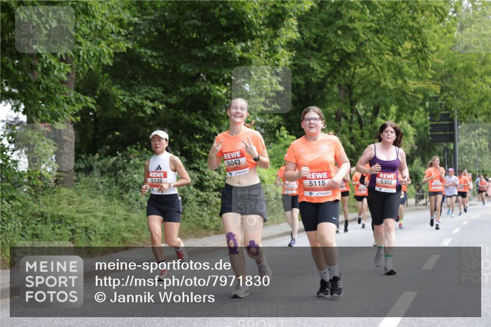 15.06.2025 - REWE Women's Run Jannik Wohlers http://msf.ph/oto/7971830 15.06.2025 10:06:39 Laufen 5128, 5043, 5489, 5115, 5302 meine-sportfotos.de