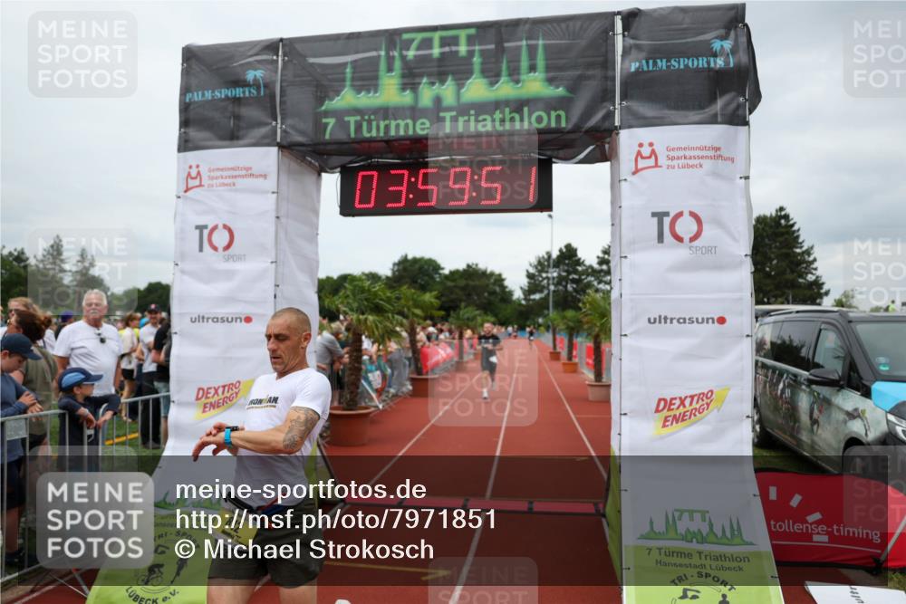 15.06.2025 - 7 Türme Triathlon Michael Strokosch http://msf.ph/oto/7971851 15.06.2025 13:59:50 Ziel 611, 775, 792, 812, 1193 meine-sportfotos.de