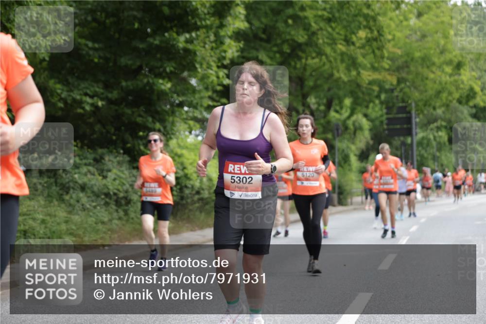 15.06.2025 - REWE Women's Run Jannik Wohlers http://msf.ph/oto/7971931 15.06.2025 10:06:41 Laufen 5302, 5120 meine-sportfotos.de