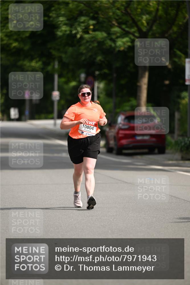 15.06.2025 - REWE Women's Run Dr. Thomas Lammeyer http://msf.ph/oto/7971943 15.06.2025 10:01:10 Laufen 10804 meine-sportfotos.de